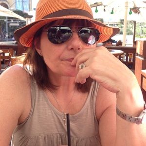 Meet your Posher, Lori